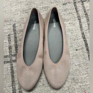 Allbirds Tan Flats Elegant Minimalist Design 10.5